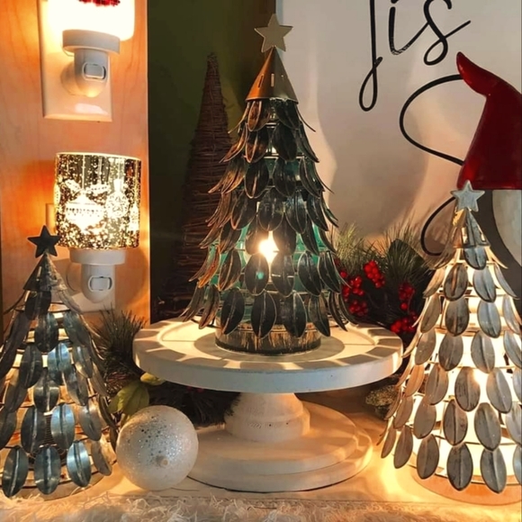 All Aglow Collection - Picture 1 of 1